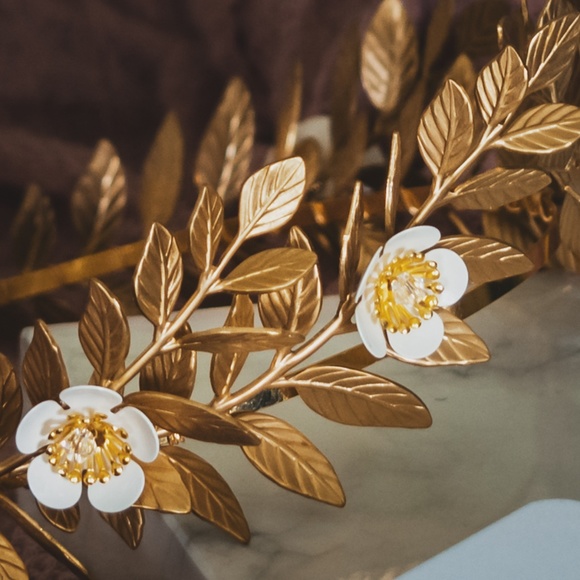 Gold Laurel Leaf Wedding Crown with White Flowers main image 6